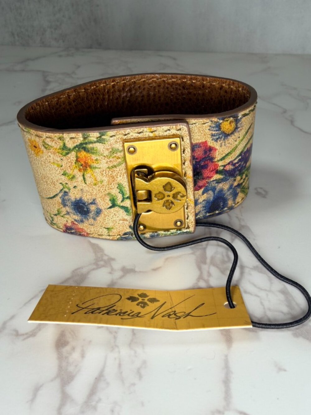 NWT Patricia Nash Leather Lock Bracelet Floral Gold Tone Floral Leather Cuff